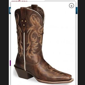 ARIAT CROSS COWGIRL BOOTS -  SQUARE TOE