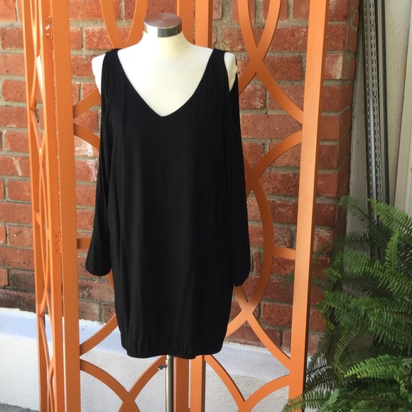 V-neck sexy sleeve cut loose Black Top 5X