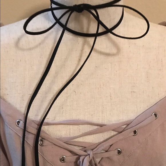 Jewelry - Flash sale black suede wrap around choker ❤️