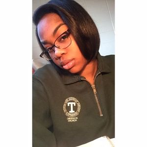 Meet your Posher, Jocelyn