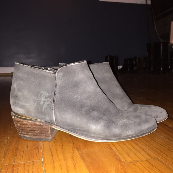 Steven Madden ankle booties