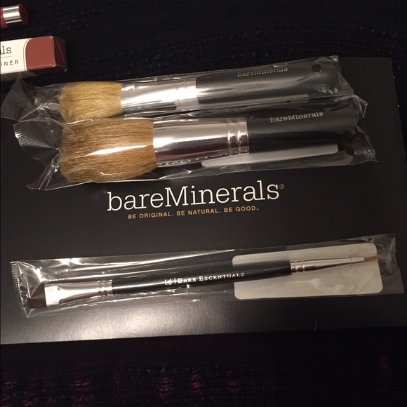 bareMinerals Bundle 9 Pieces ✨✨ - Picture 3 of 4