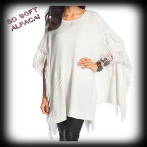 NWT❤️Black Label Soft & Warm Fringe Alpaca Poncho