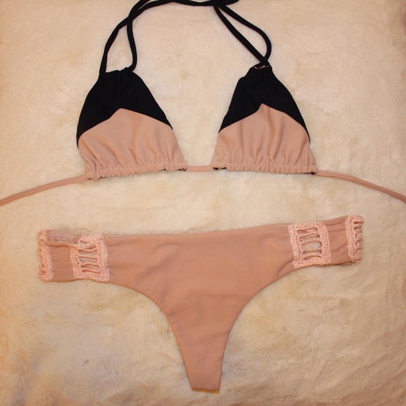 Acacia Swimwear Uns top & Tanzania bottom - Picture 1 of 1