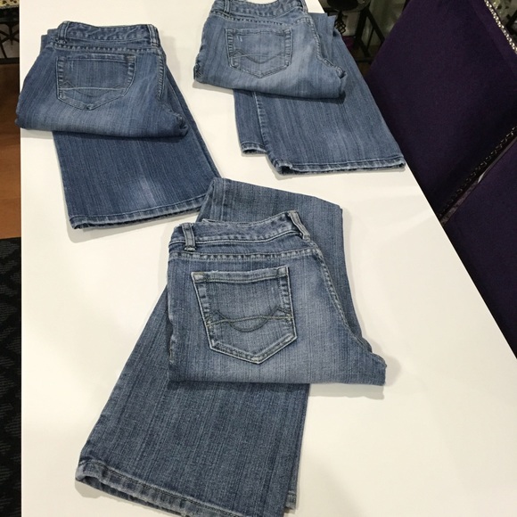 EUC Bundle of 3️⃣ Jrs Size 3️⃣ Jeans 👖
