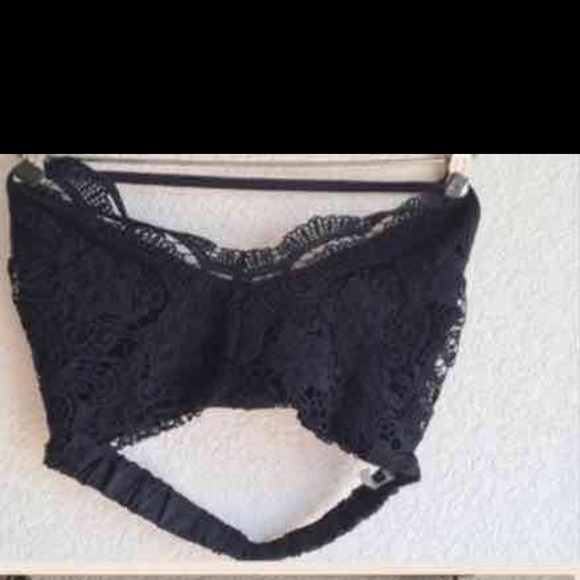 🎉HP🎉Black Bralette Bra - Picture 2 of 4