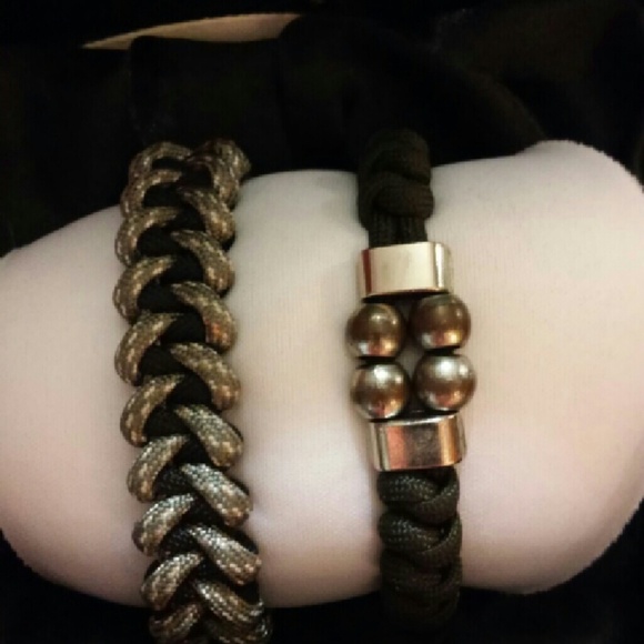 Paracord Bracelets - Picture 1 of 1