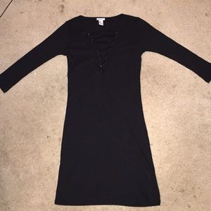 Black body-con dress