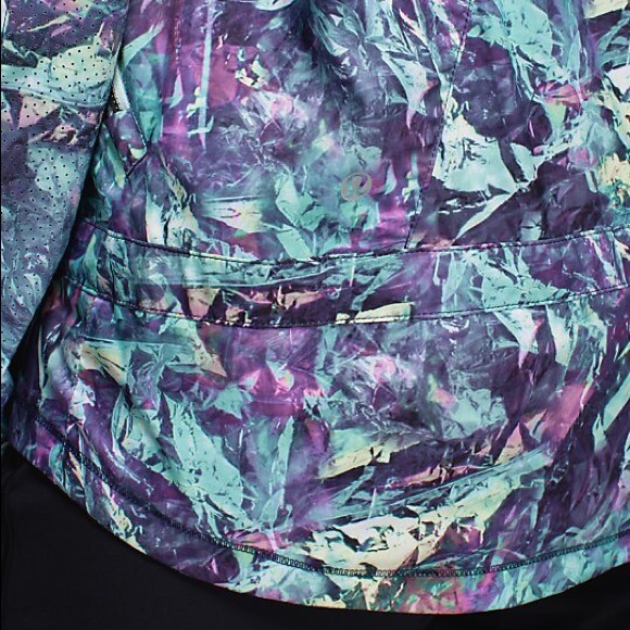 Lululemon jacket - Picture 2 of 4