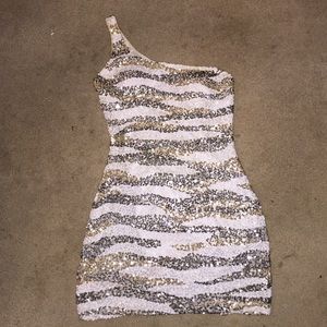 One shoulder white-silver-gold prom dress