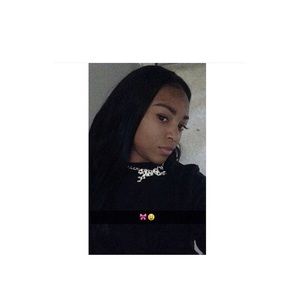 Meet your Posher, Damara