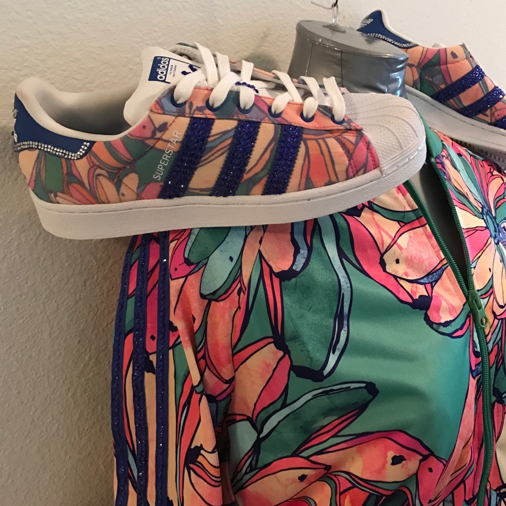 Rhinestone  Adidas Jacket Medium Sneakers Sz 8 - Picture 3 of 4