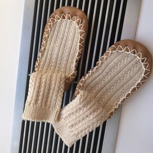 Hanna Andersson Swedish slipper socks  9-24 months