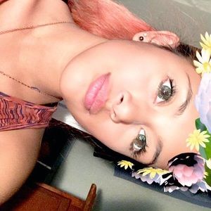 Meet your Posher, Aneesa