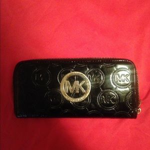 Michael Kors Wallet .
