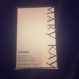 Mary Kay 3-1 cleansing bar