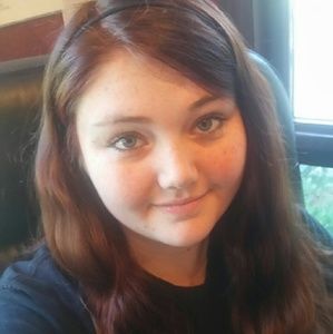 Meet your Posher, Kendra