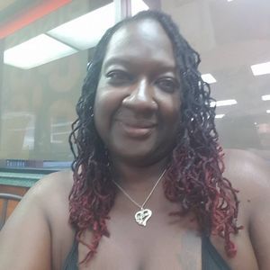 Meet your Posher, Tomeka