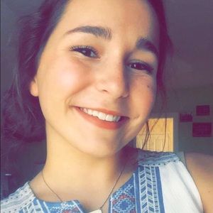Meet your Posher, Natalie