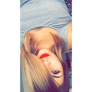 Meet your Posher, Nayelī