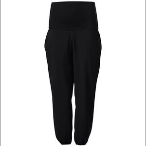 Lululemon Om Pant ✨✨SALE✨✨