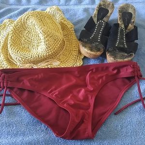 2 Chillies bikini bottems