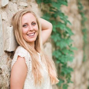 Meet your Posher, Laura