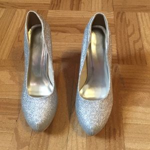 Silver heeled shoes