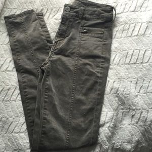 High rised American eagle army green jeans