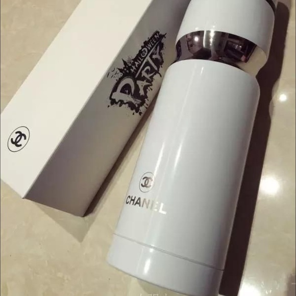 Chanel sold!!!! - Picture 2 of 3