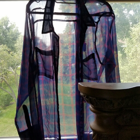 Chiffon style plaid button up sz XL - Picture 2 of 3