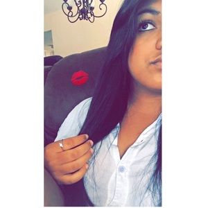 Meet your Posher, Carolyn