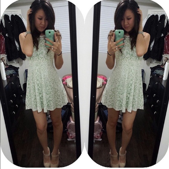 Tobi ivory laced dress