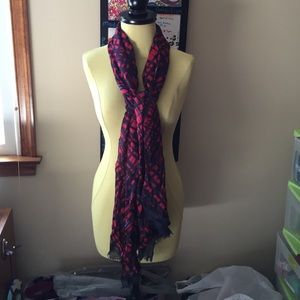 Vera Bradley Soft Fringe Scarf in Art Plaid