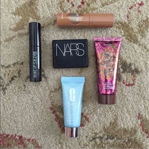 HIGHEND TRAVEL SIZED MAKEUP BUNDLE