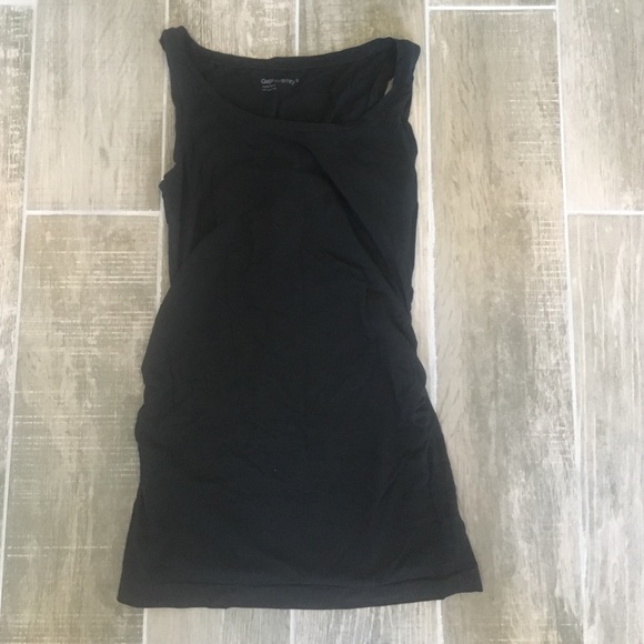 Gap maternity shirt