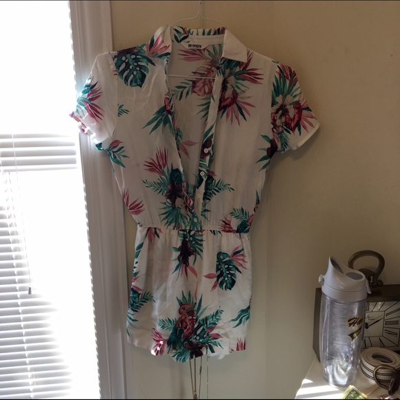 BB Dakota romper - worn once! Size 2