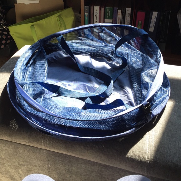 Blue Pop-Up Hamper