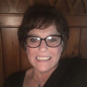 Meet your Posher, Lori