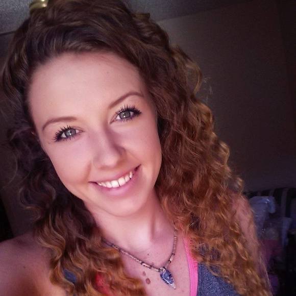 Meet your Posher, Kacey