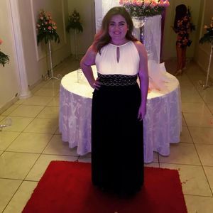 Meet your Posher, Edna