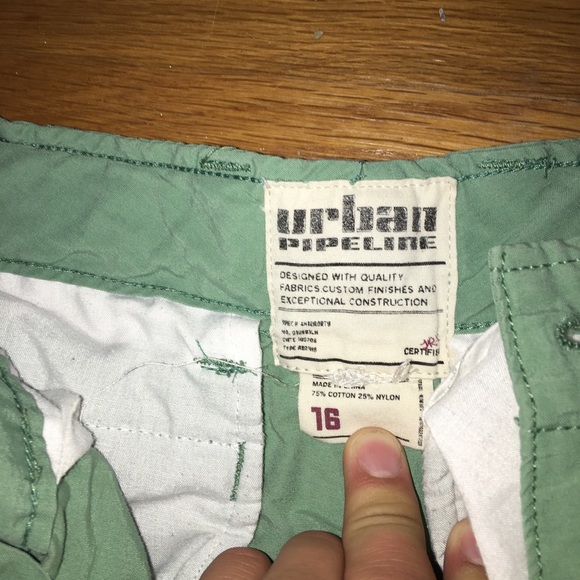 Urban Pipeline Green Cargo/Khaki Shorts - Picture 2 of 2
