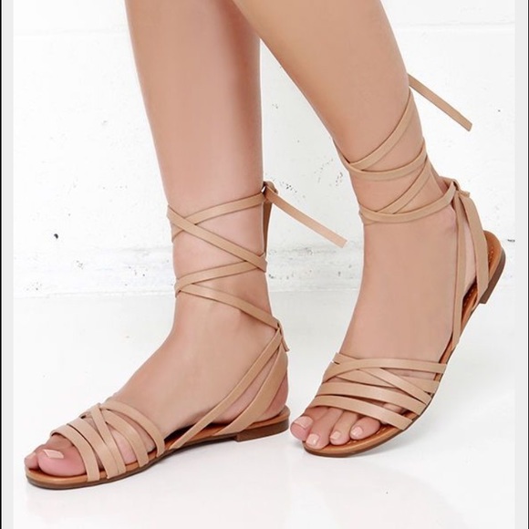 Leg wrap sandal strappy flat