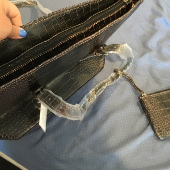 Tiote - Picture 3 of 4