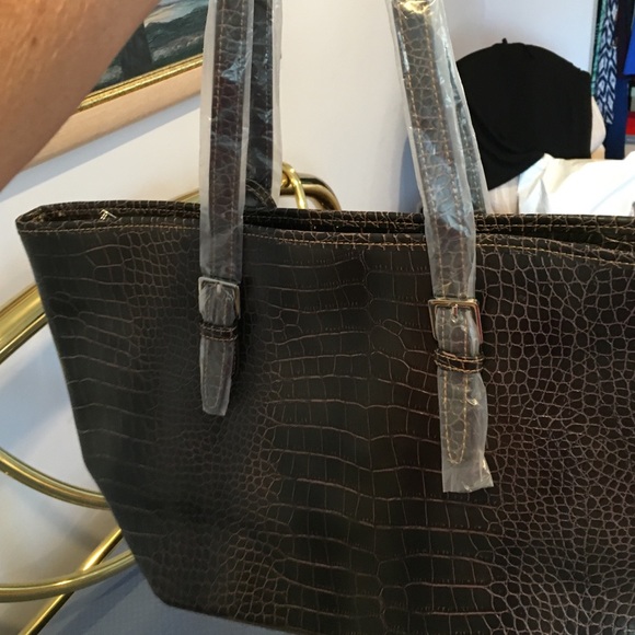 Tiote - Picture 4 of 4