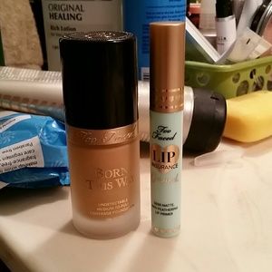 Too Faced Born This Way Foundation
