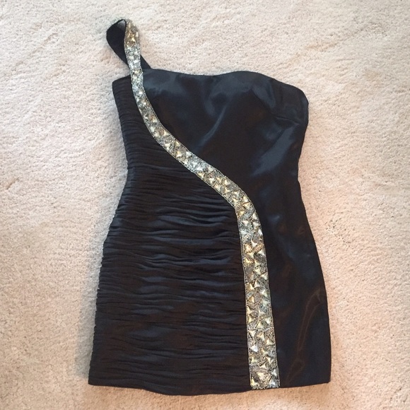 Sherri Hill Dresses & Skirts - Never worn Sherri Hill cocktail dress