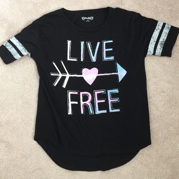❌❌sold❌❌Girls Mudd shirt  worn 1 time