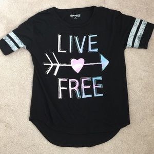 ❌❌sold❌❌Girls Mudd shirt  worn 1 time