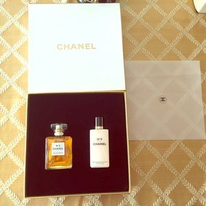 🚫SOLD🚫BRAND NEW coco Chanel perfume lotion set